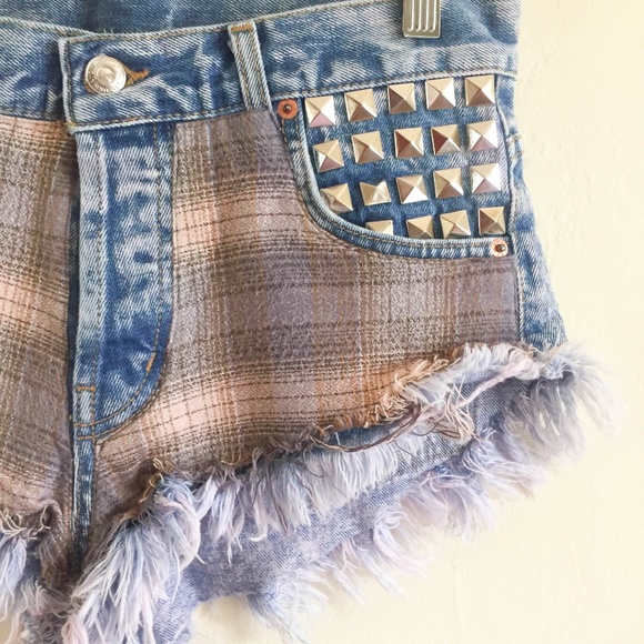 RUNWAYDREAMZ Denim Jean Shorts Size XS Ozzy - Picture 2 of 4